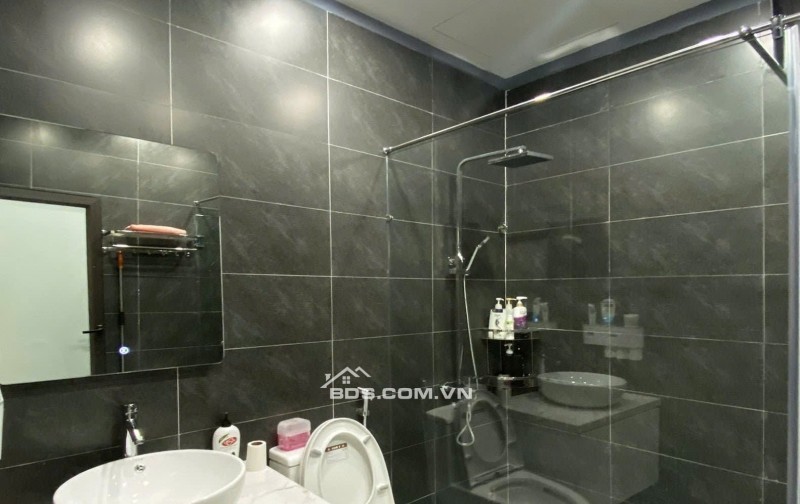  SIÊU VIP – NHÀ LÔ GÓC 6 TẦNG – THANG MÁY – Ô TÔ VÀO NHÀ –PHÚC LỢI LONG BIÊN 